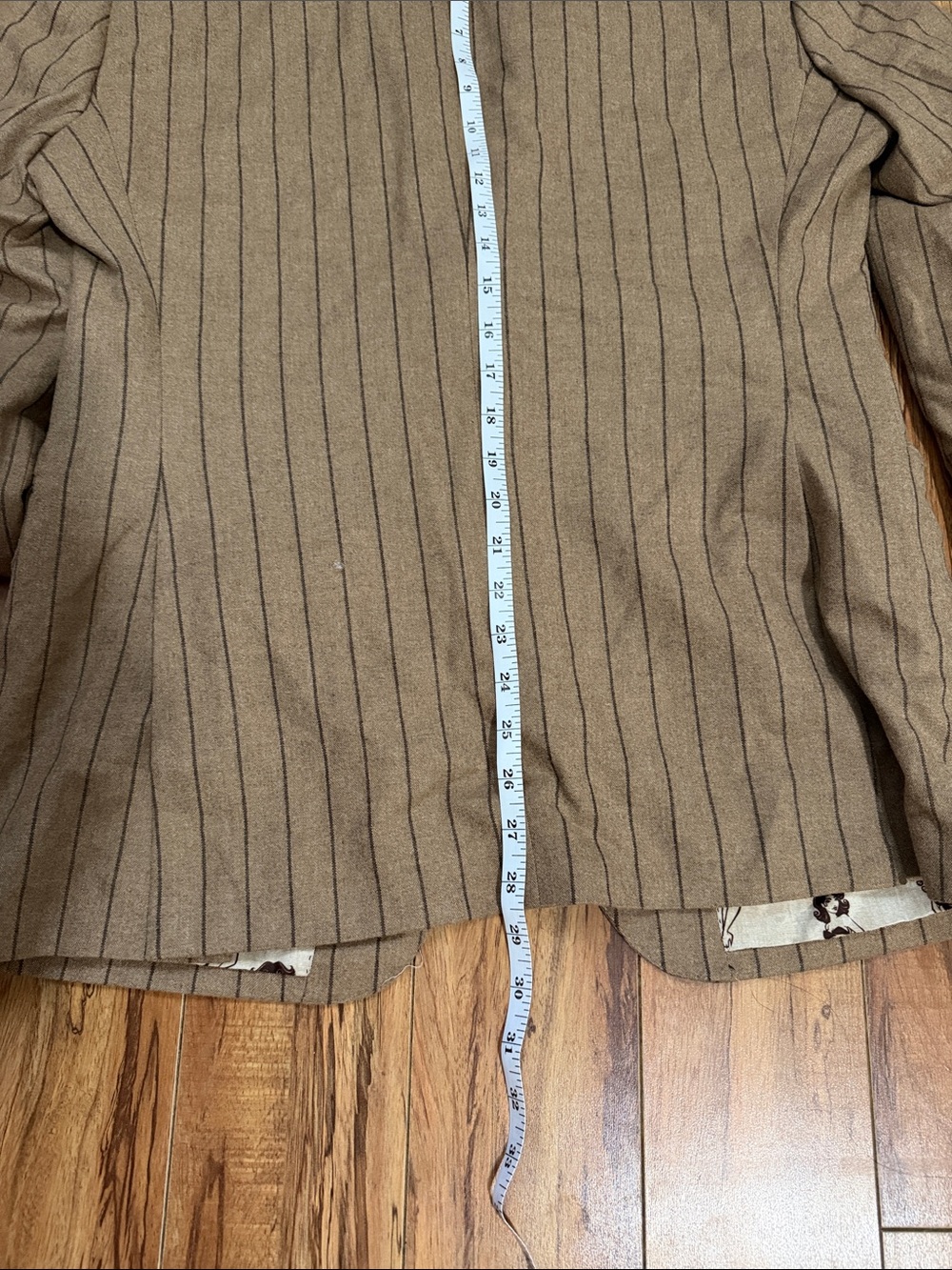 Harry Rosen Men's Tailored Brown Pinstripe Suit with Belted Waist - Picture 6 of 8